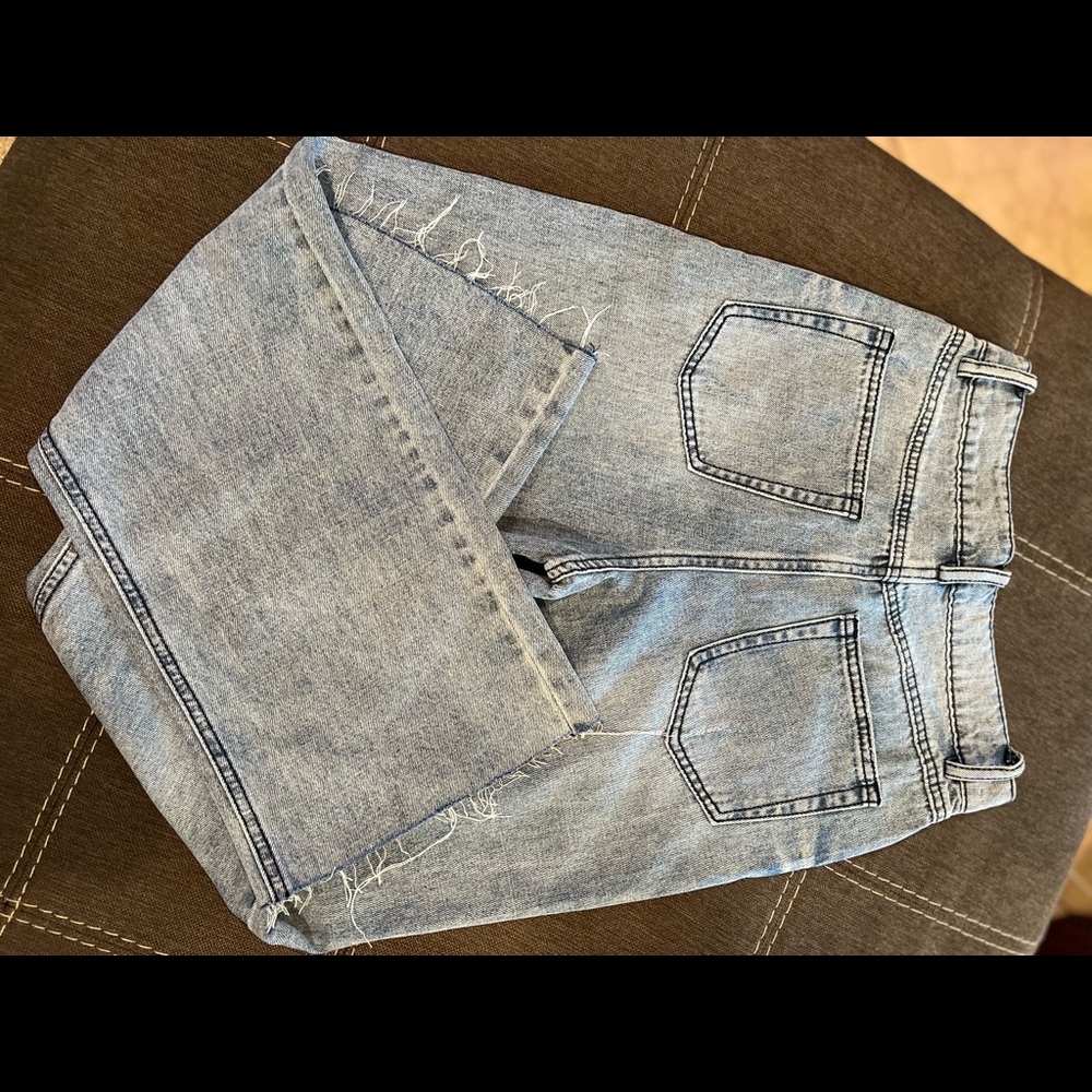Wide legged jean sizes 3 ❤️ - Picture 15 of 16